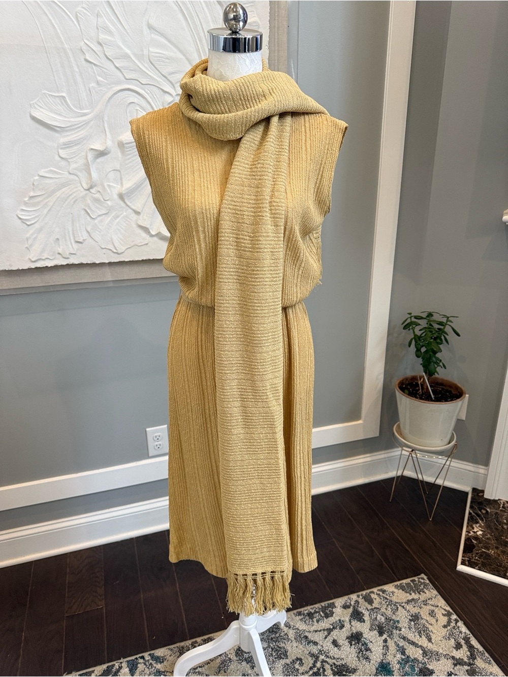 VTG Rapallo of Italy Linen Rayon Ribbed Knit Dress & Fringe Scarf Set Gold M